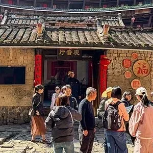 1 Day Xiamen to Yongding Tulou Tour: Hongkeng Tulou Cluster