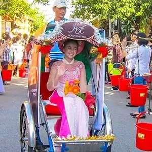 22 Days Vietnam Vacation Package to Hanoi, Ha Long Bay, Nha Trang