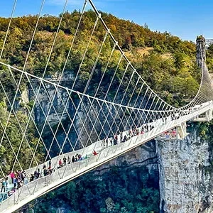 8 Days Budget Tour: Chengdu, Chongqing, Zhangjiajie