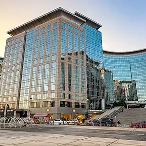 Beijing High-tech Tour of Driverless Cars, Robots, EVs